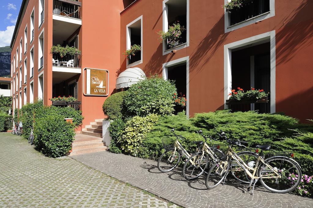 Club Hotel E Residence La Vela Torbole Sul Garda Luaran gambar